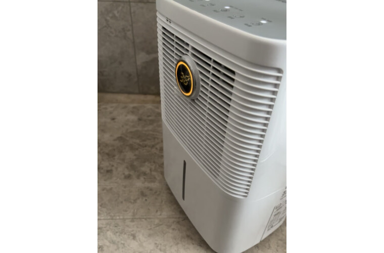 12 liter/dag LED slimme luchtontvochtigingsapparaat Mute Beperkte ruimte Kleine grootte Appartement Vocht verwijderen